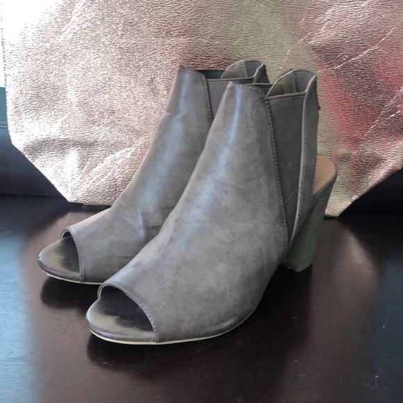 Open-toed slingback heels - Picture 3 of 3